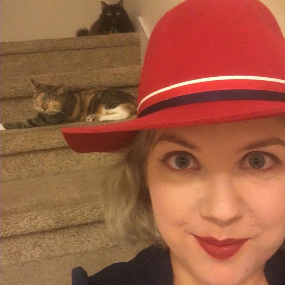 Meet your Posher, Laurel